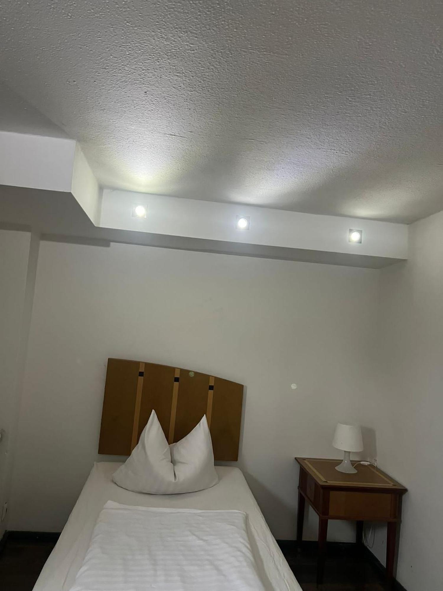 Gz Hostel บอนน์ ภายนอก รูปภาพ