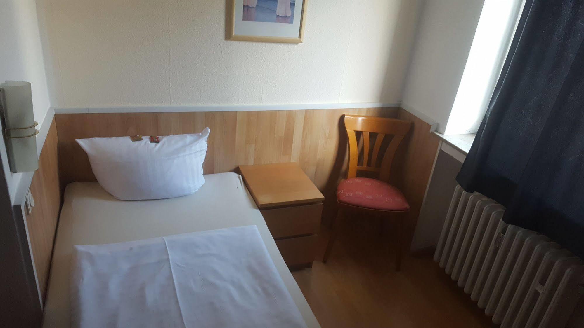 Gz Hostel บอนน์ ภายนอก รูปภาพ
