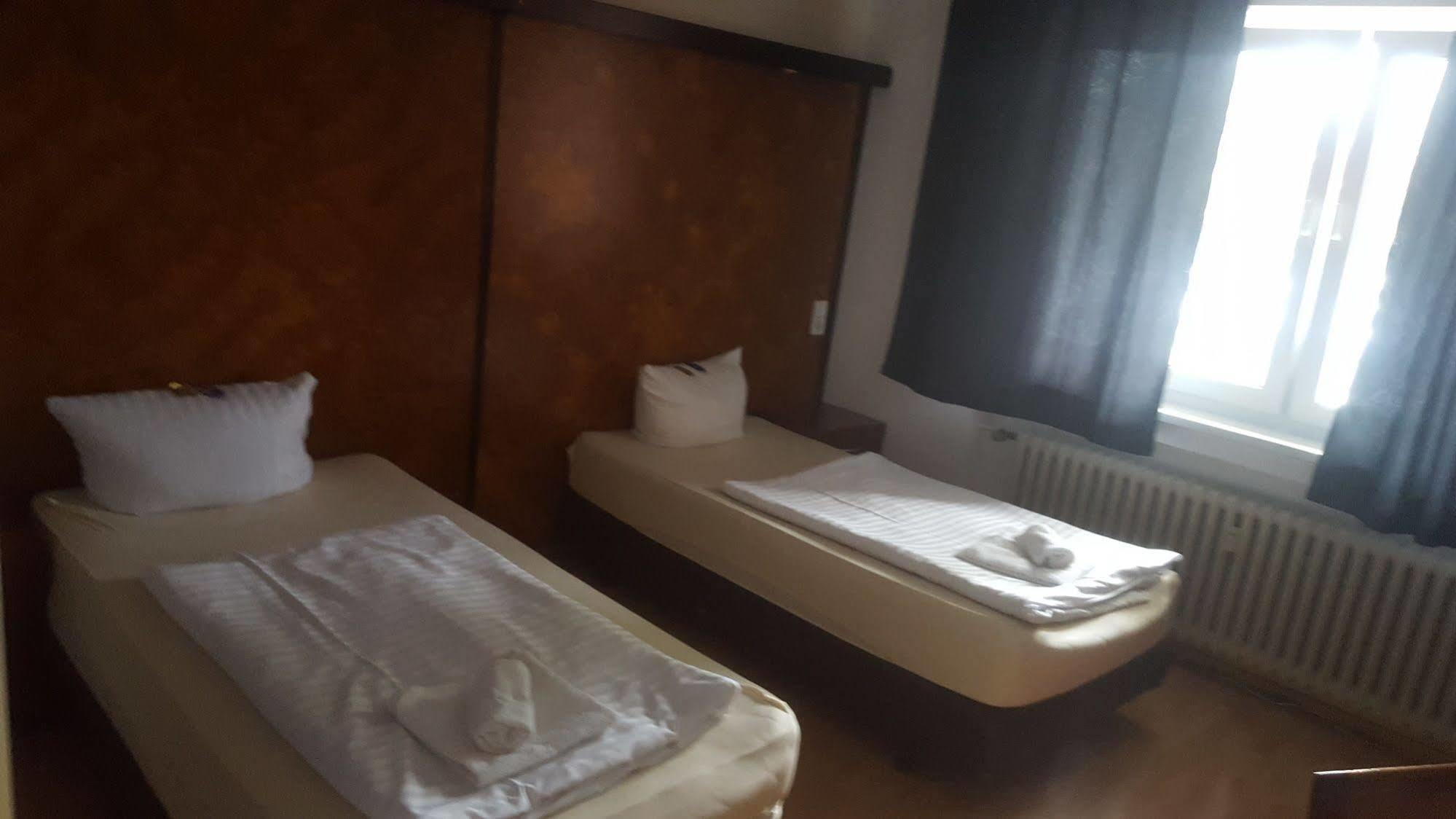 Gz Hostel บอนน์ ภายนอก รูปภาพ